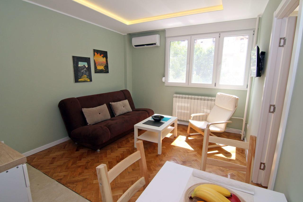 Apartmani 27 Белград Экстерьер фото